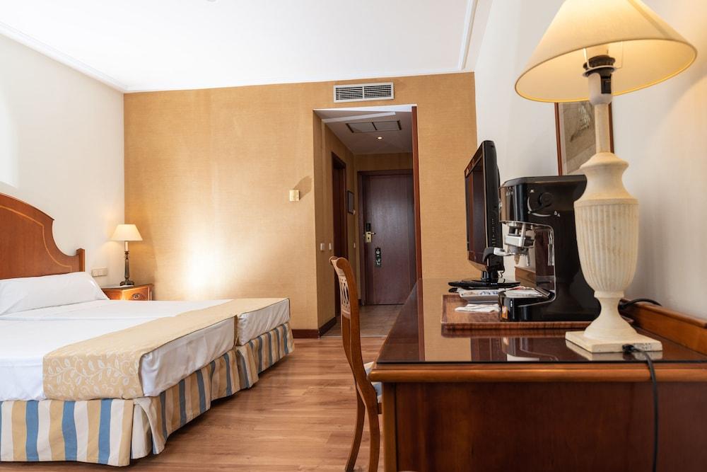 Termes Montbrio Hotel & Spa Монтбрио-дель-Камп Экстерьер фото
