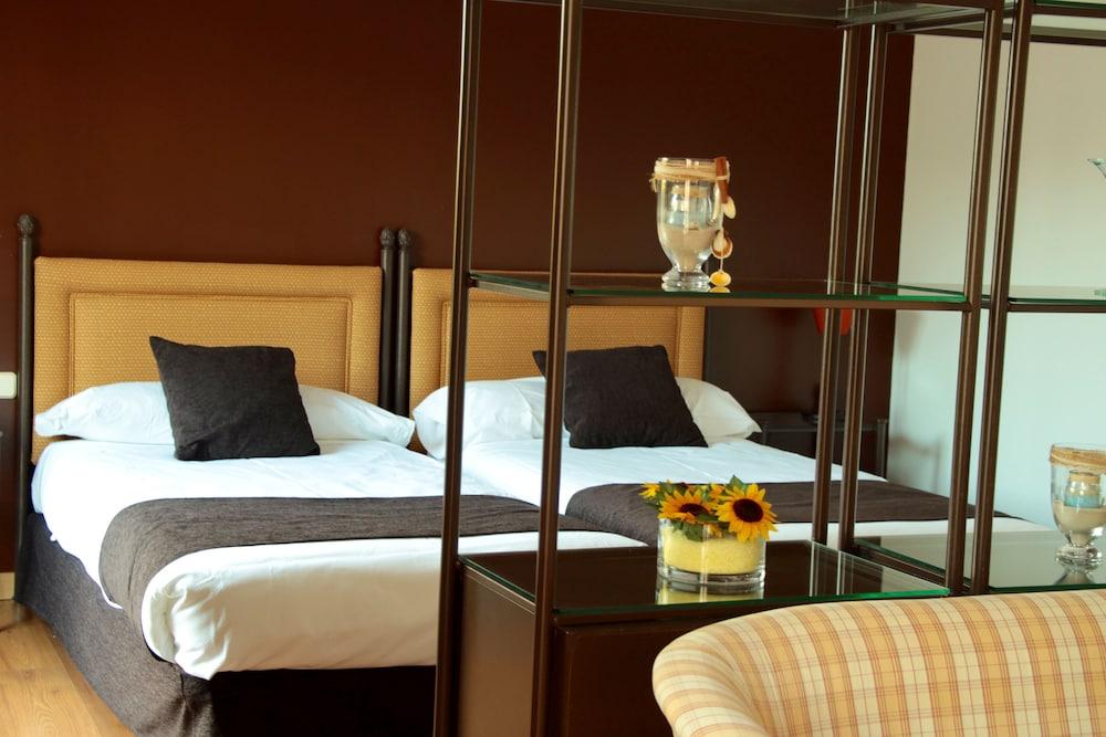 Termes Montbrio Hotel & Spa Монтбрио-дель-Камп Экстерьер фото