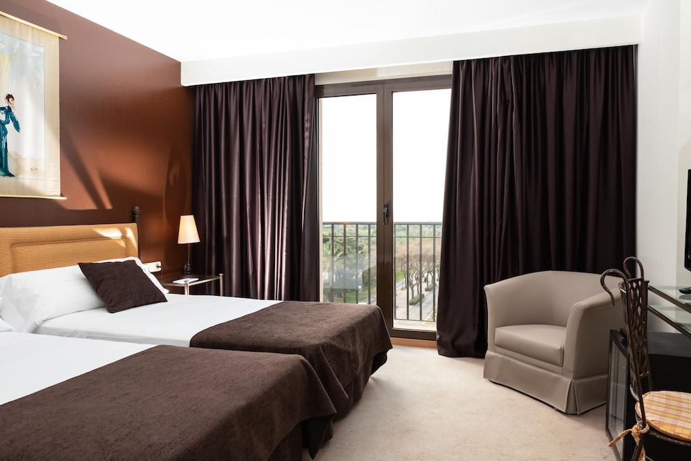 Termes Montbrio Hotel & Spa Монтбрио-дель-Камп Экстерьер фото