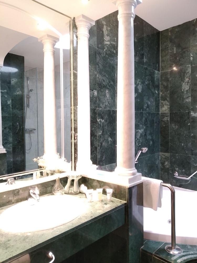 Termes Montbrio Hotel & Spa Монтбрио-дель-Камп Экстерьер фото