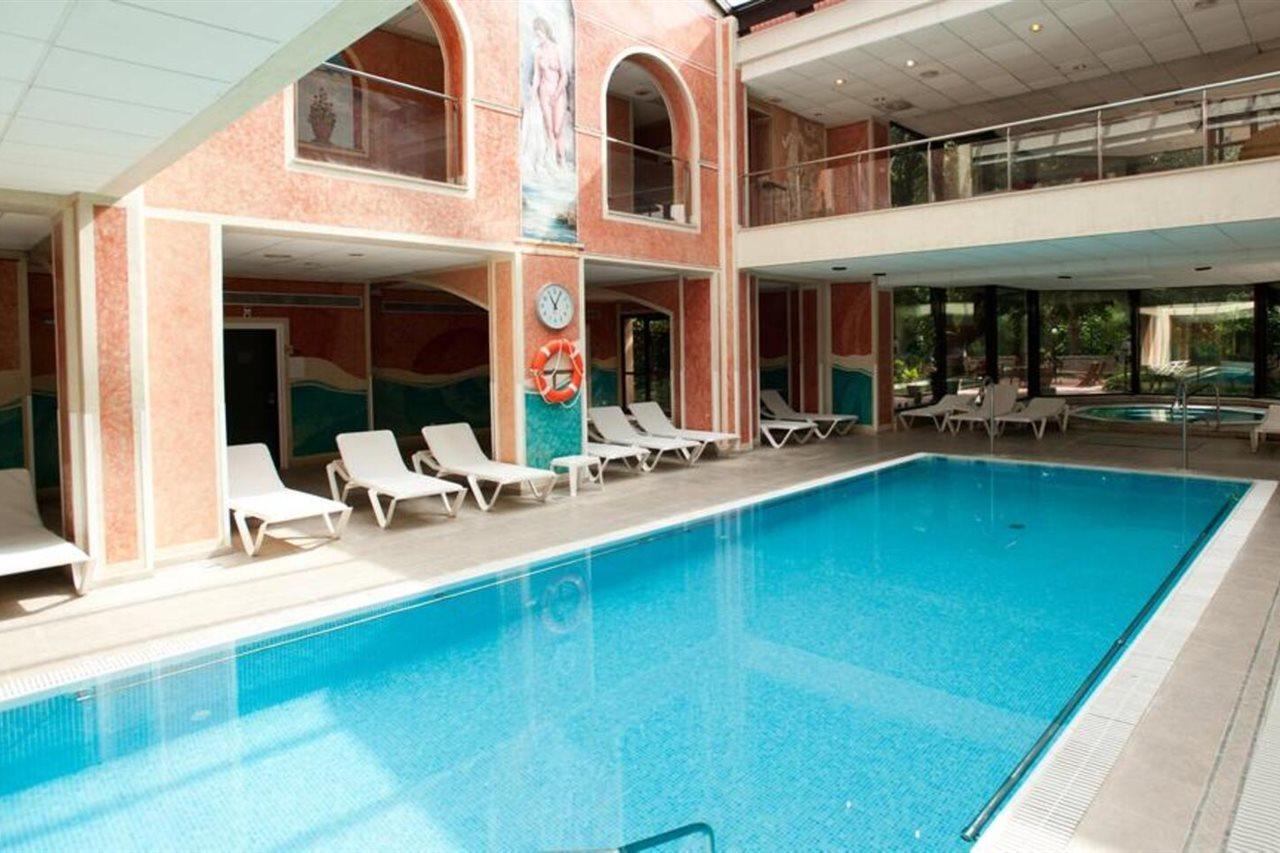 Termes Montbrio Hotel & Spa Монтбрио-дель-Камп Экстерьер фото